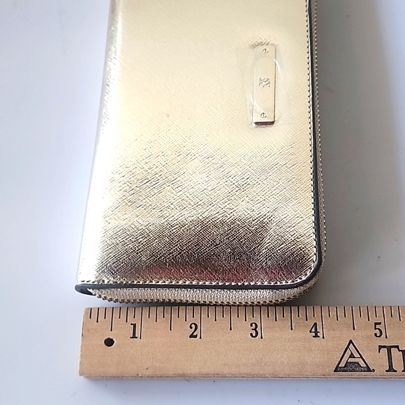 NWOT. NY&C Clutch/ Wallet. - Picture 12 of 13